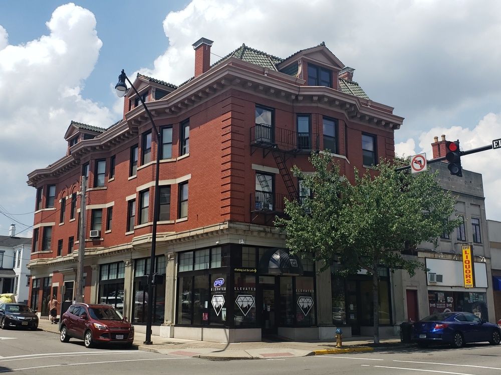Flo-Rida Building: 736 Monmouth St, Newport, KY 41071
